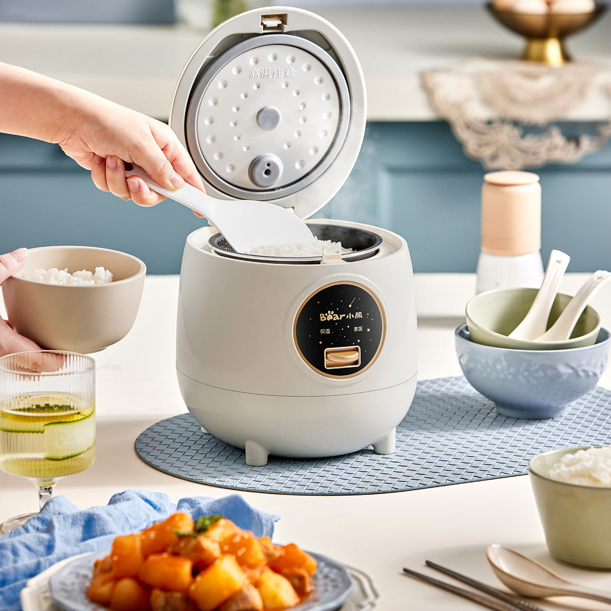 BEAR 1.2L Rice Cooker, Mini Rice Cooker with non-stick Inner Pot, Compact & Portable (DFB-B12W1)