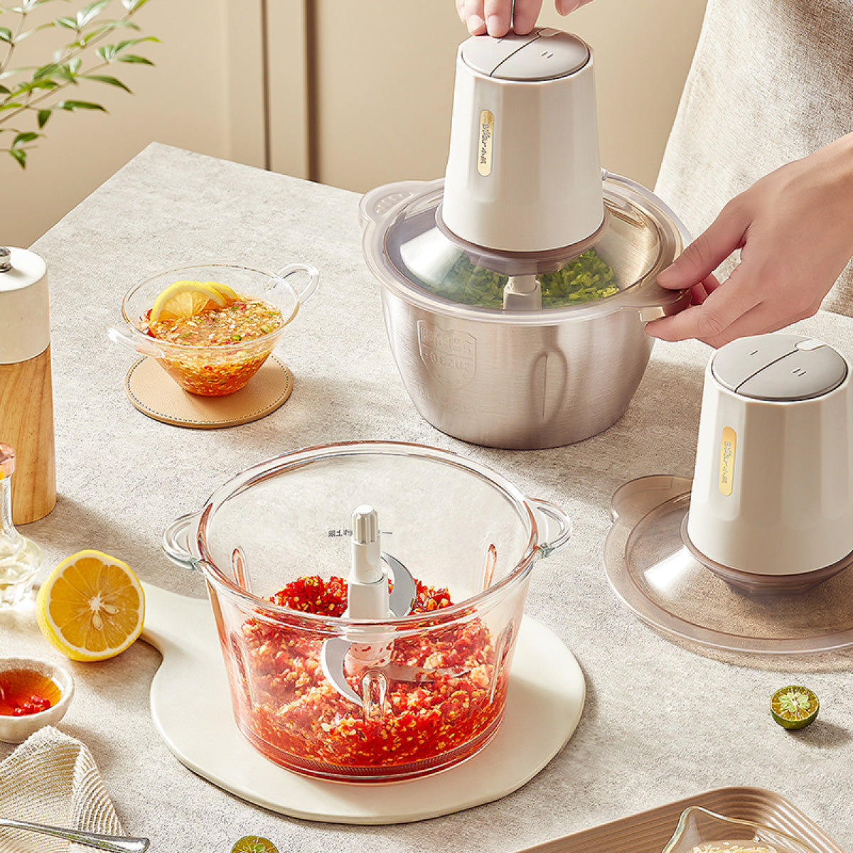 Bear Food Chopper 2.0L Multifunctional Electric Large-capacity Stir-Fried Minced Meat (QSJ-E03B2)